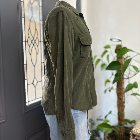 Bella Dahl Olive Green Corduroy Utility Western Style Button Down Shirt | M - Picture 4 of 11